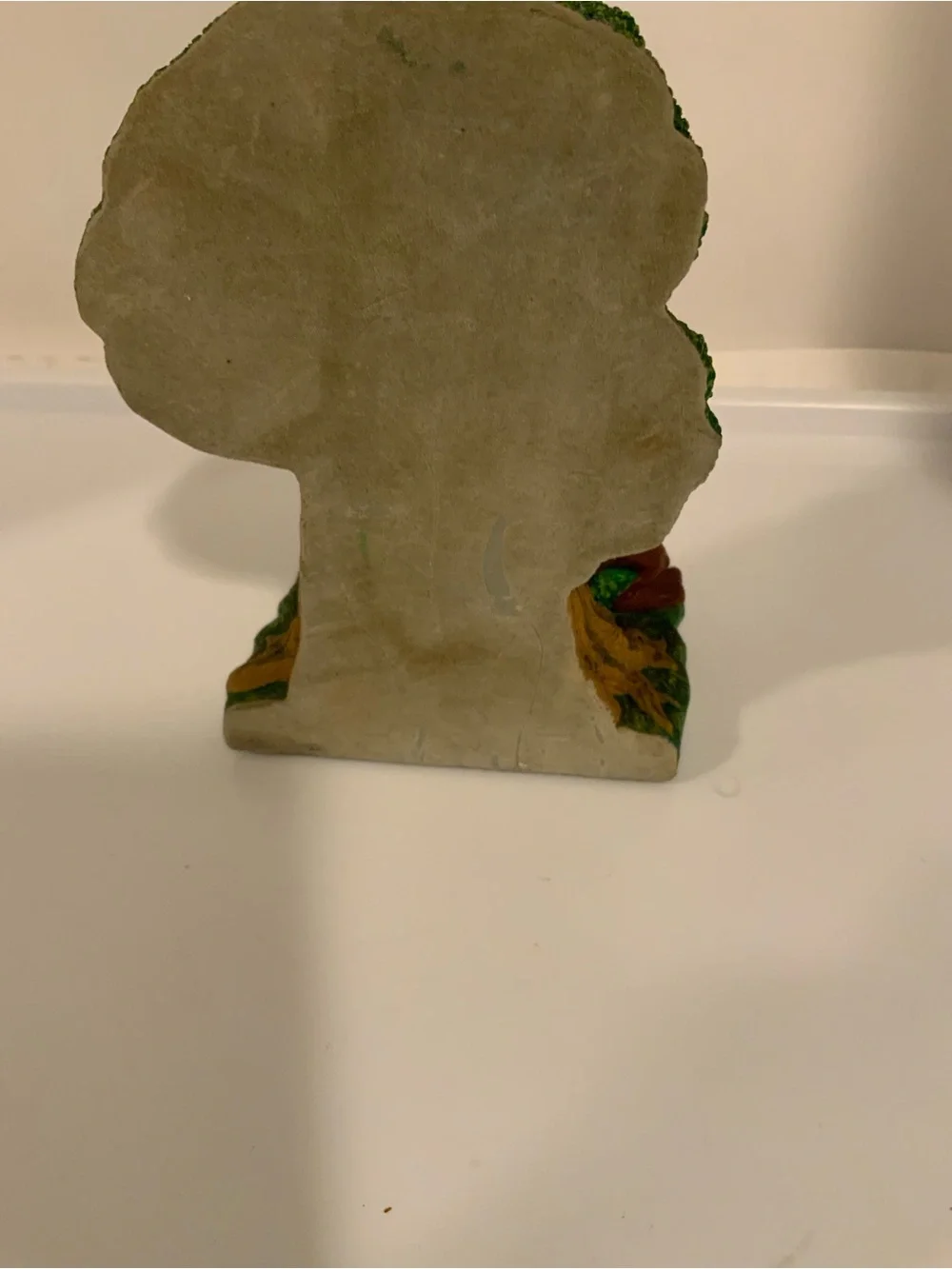 Warner Bros. Taz Tree Figurine – Green, Brown, Red